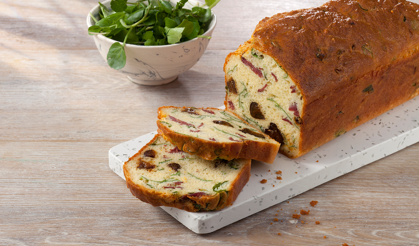 Bolo de ameixa salgado