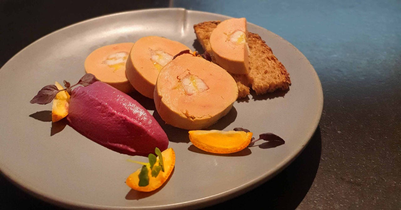 Foie gras com enguia defumada: uma receita gourmet e fácil