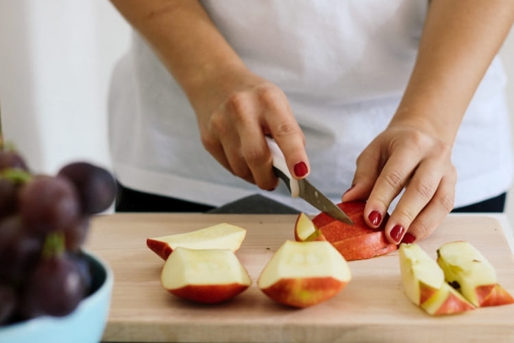 A fruta sempre fresca nos sacos de conservação com aba da Albal®