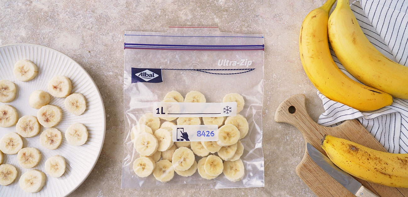 Dica Albal®: Bananas com casca e em rodelas no saco de congelação da Albal®