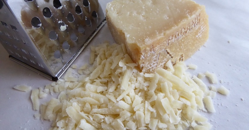 Dica - Faça crocantes de queijo com o papel vegetal da Albal®
