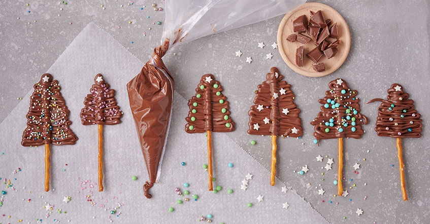 Receita da Albal® Árvore de Natal de chocolate na mão e em papel vegetal da Albal®